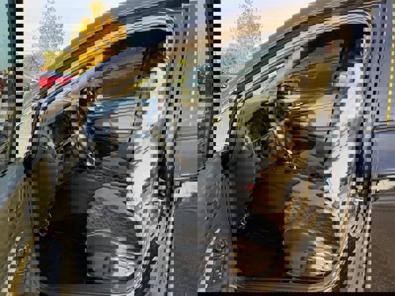 Image Volkswagen 潇晬嘠䥉⁉敂汲湩⁥䌨ㅄ⠩㈱㈮㄰ 1.5 eTSI 150 R-Line DSG7 Full leds GPS Carplay Radar AV/AR Sièges chauffants ACC Clim auto Gtie 1 an